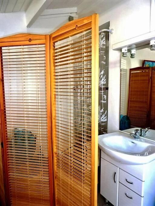 T3, Piscine, Plages Et Commerces A Pieds Sur La Marina Appartement